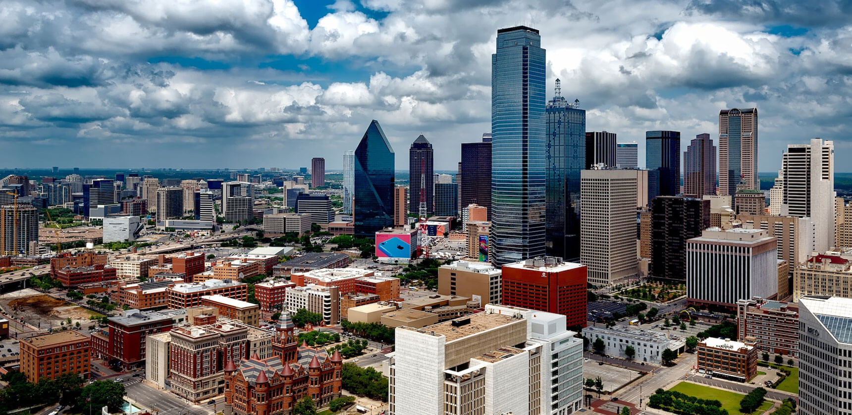 Dallas, Texas, USA downtown city skyline